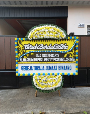 Papan Bunga Duka di Sinduadi